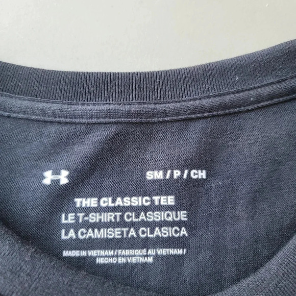 NWT Under Armour Women's Graphic Big Logo The Classic Tee Stretch sz Small S - Picture 7 of 12
